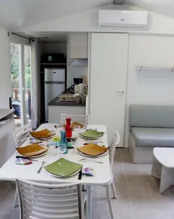 Avec Air Conditionne, Tv, Wifi Dans Le Silence Campingplatz Ivry-la-Bataille